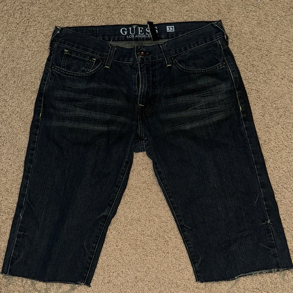 GUESS Dark Denim Shorts - Picture 1 of 6